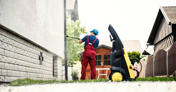 Best Pool Deck Cleaning  in Forest, OH